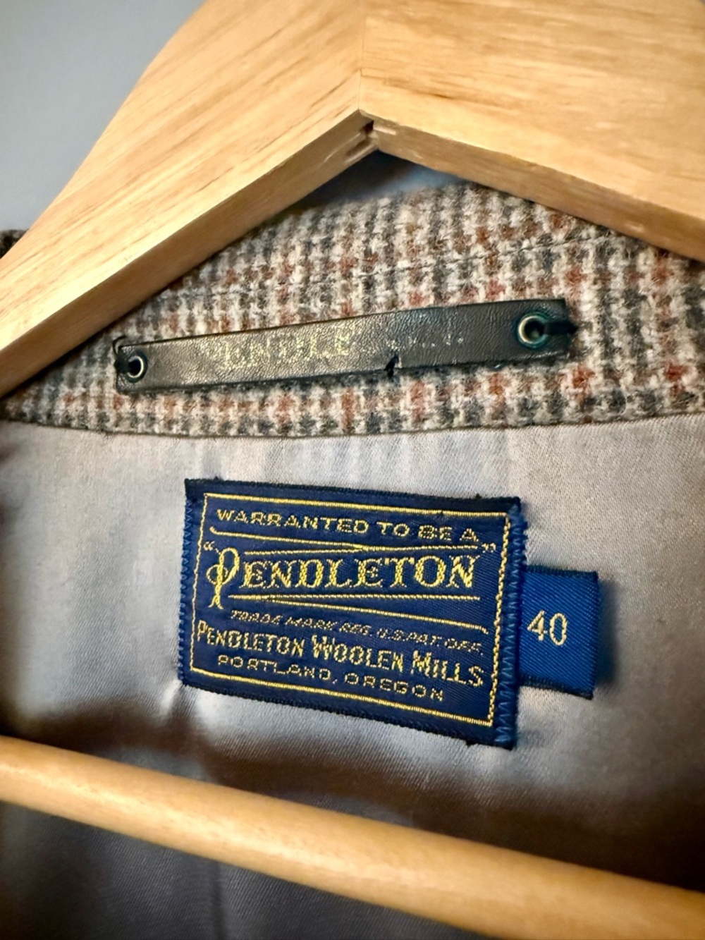 Pendleton Vintage Wool Tweed Coat in Beige Heavy Jacket Button Up Warm Men’s - Picture 2 of 11